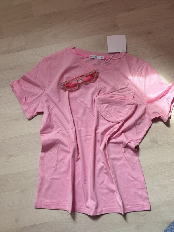 T-shirt con taschino